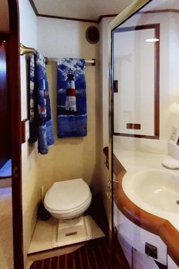 Sea Star Yacht Photos Pics 