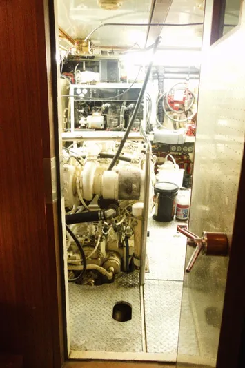 Sea Star Yacht Photos Pics 