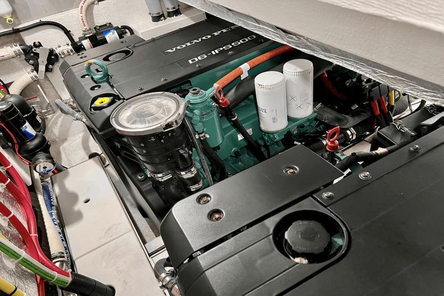 2020 Galeon 425HTC
