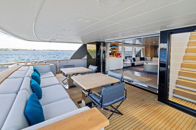 Yacht