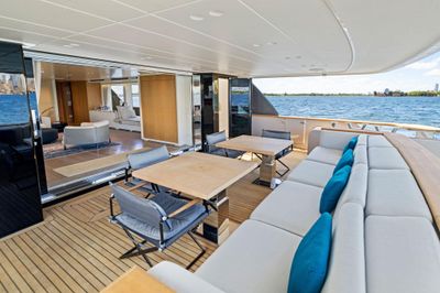 Yacht