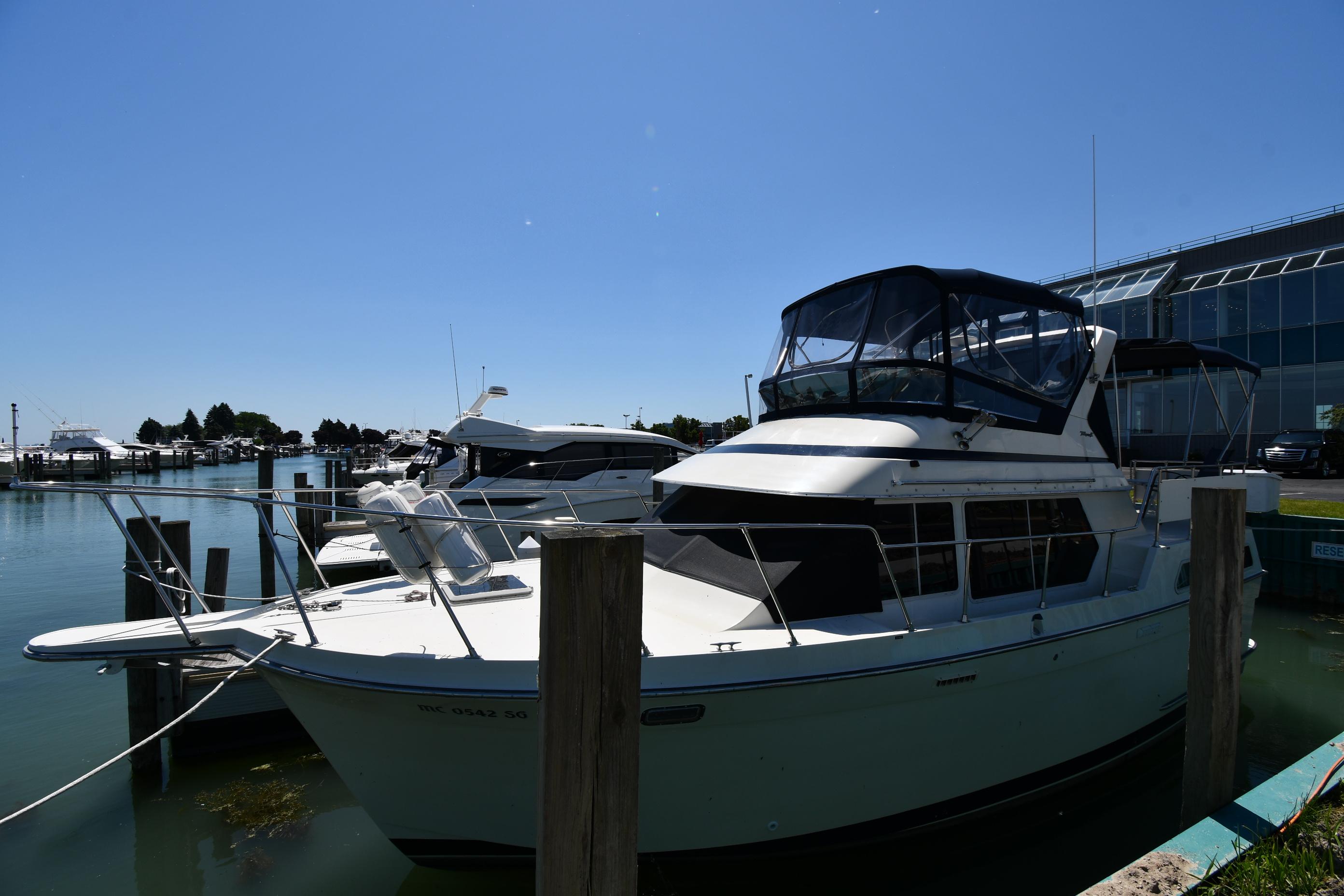 1988 Tollycraft 34 Sundeck Aft Cabin For Sale - Yachtworld