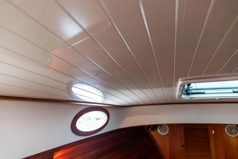 Scout II Yacht Photos Pics 