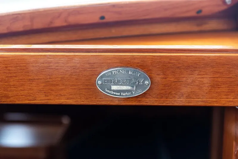 Scout II Yacht Photos Pics 