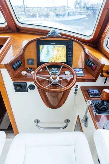 Scout II Yacht Photos Pics 