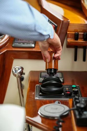 Scout II Yacht Photos Pics 