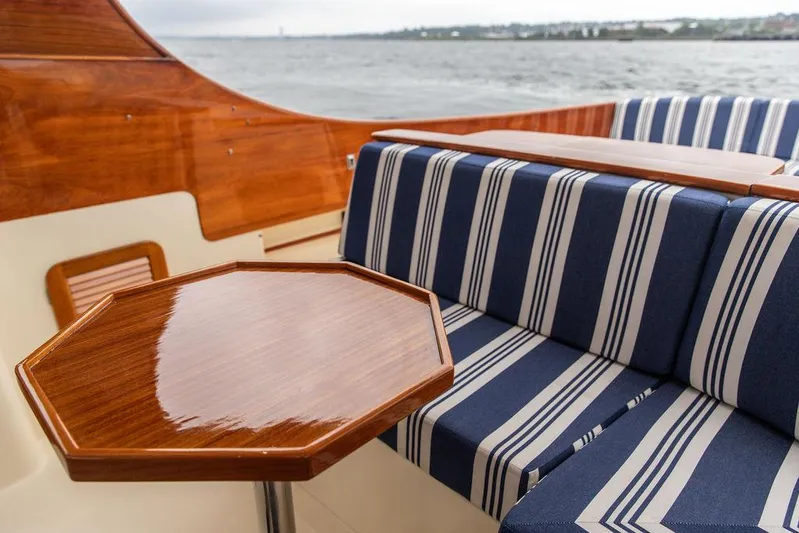 Scout II Yacht Photos Pics 