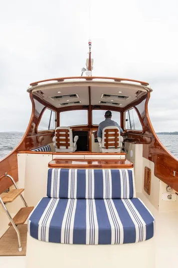 Scout II Yacht Photos Pics 