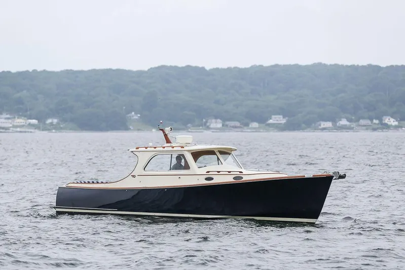 Scout II Yacht Photos Pics 