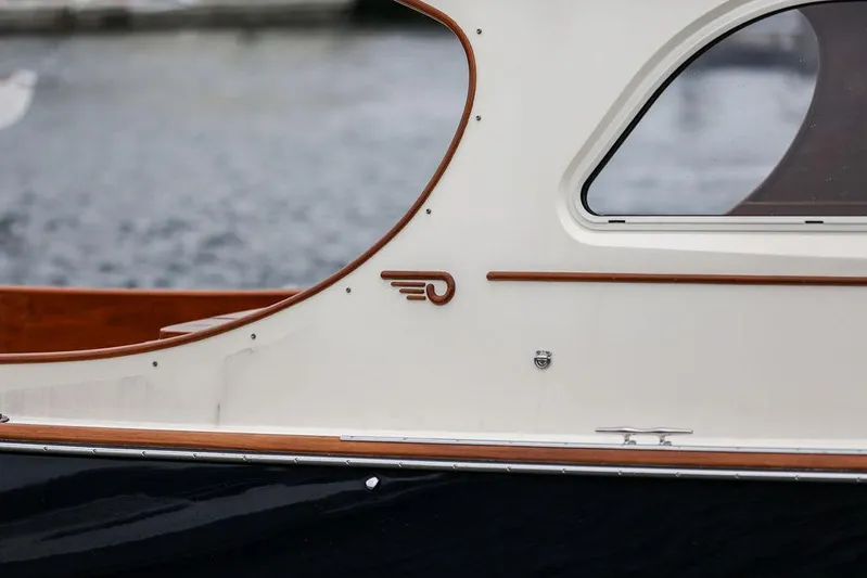 Scout II Yacht Photos Pics 