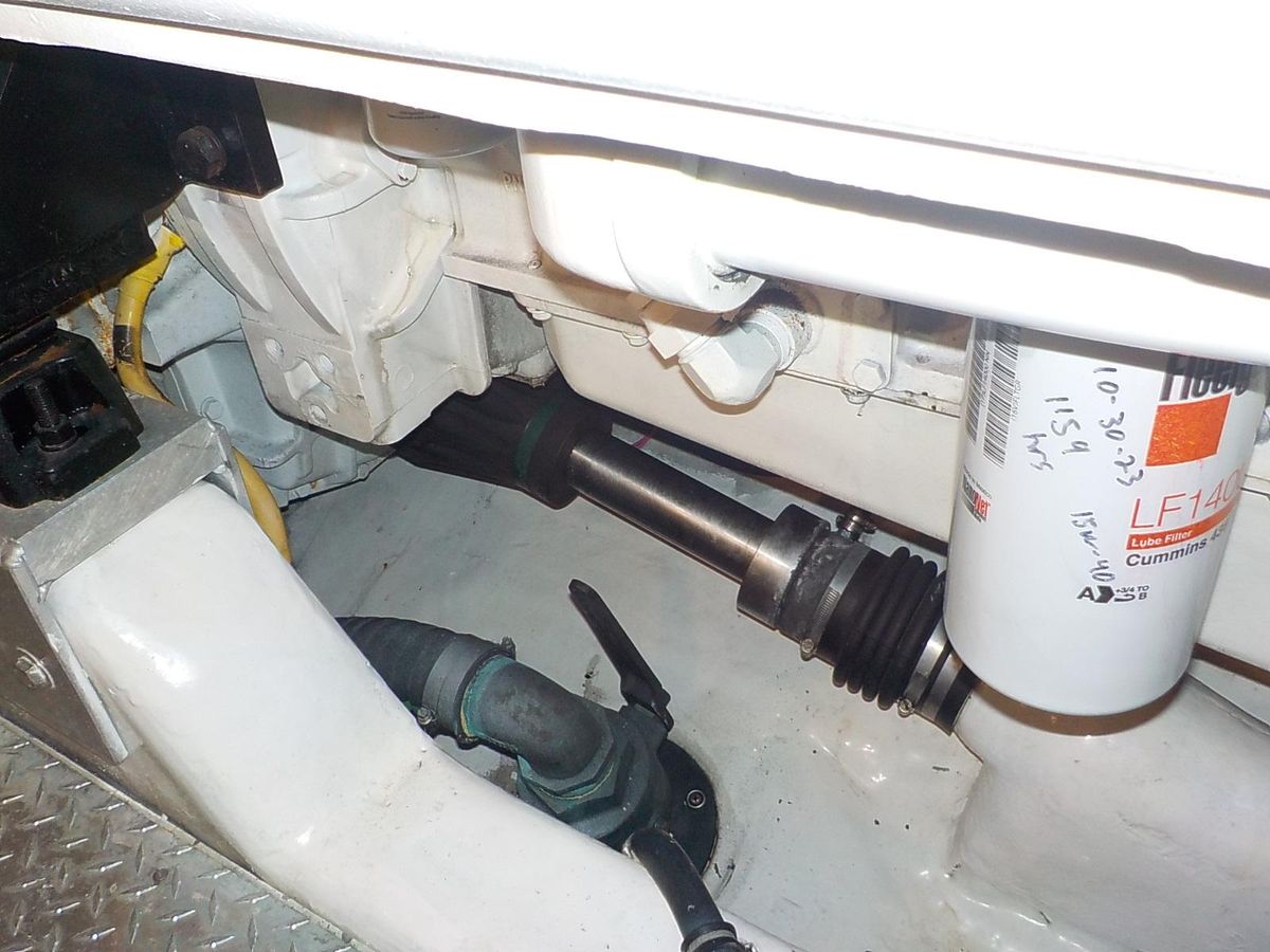 2006 Tiara Yachts 44 