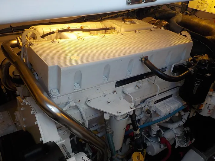 " Sarah Jane " Yacht Photos Pics Engine room of 2006 Tiara Yachts 4400 Sovran.