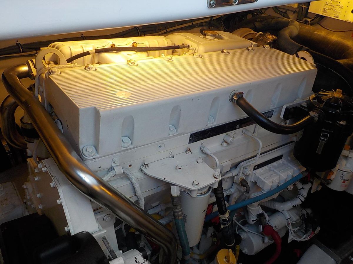 2006 Tiara Yachts 44 