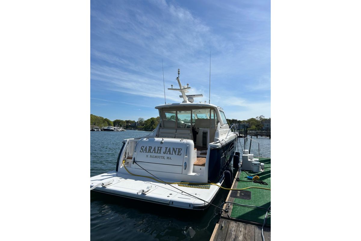 2006 Tiara Yachts 44 