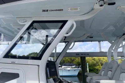 Sea Fox 368 Commander