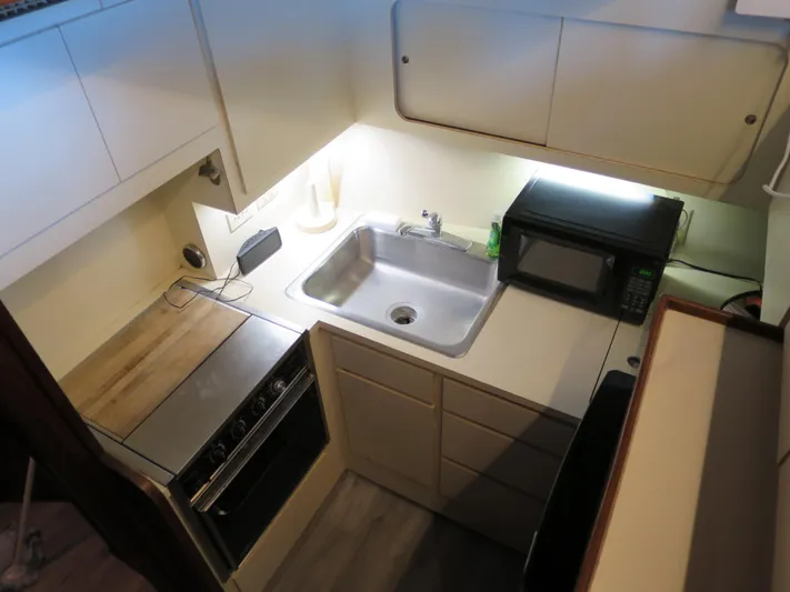 The C S & J Yacht Photos Pics 