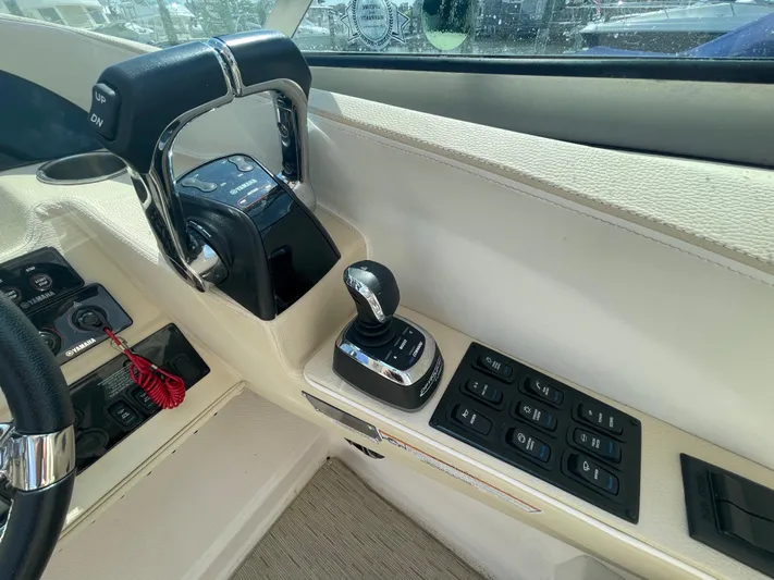 Austiria 1 Yacht Photos Pics 