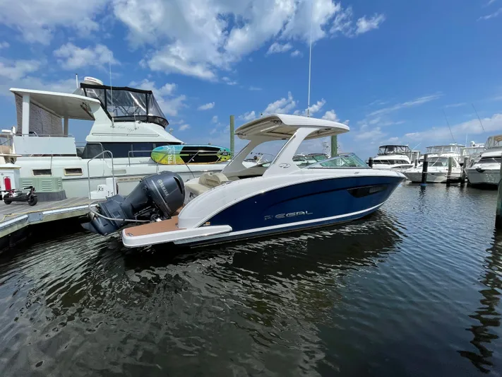 Austiria 1 Yacht Photos Pics 