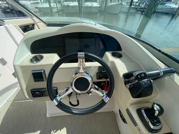 Austiria 1 Yacht Photos Pics 