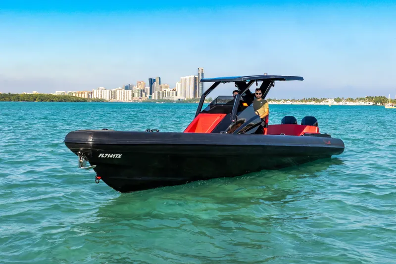  Yacht Photos Pics NOVIELLI VELOCHE 349 FUSION™ Stereo