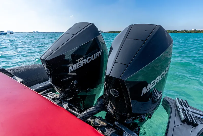  Yacht Photos Pics NOVIELLI VELOCHE 349