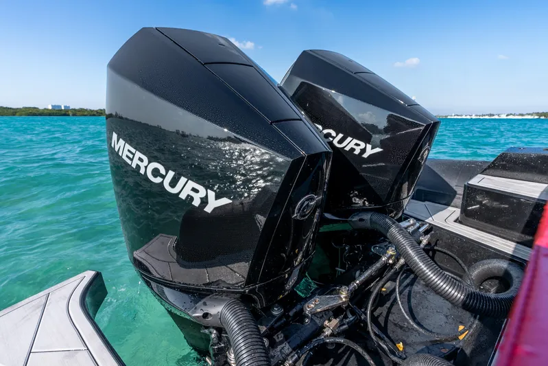  Yacht Photos Pics NOVIELLI VELOCHE 349