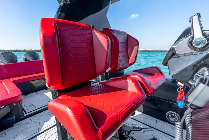  Yacht Photos Pics NOVIELLI VELOCHE 349