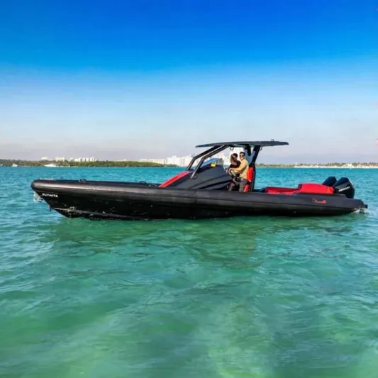  Yacht Photos Pics NOVIELLI VELOCHE 349  2025 SIDE VIEWS