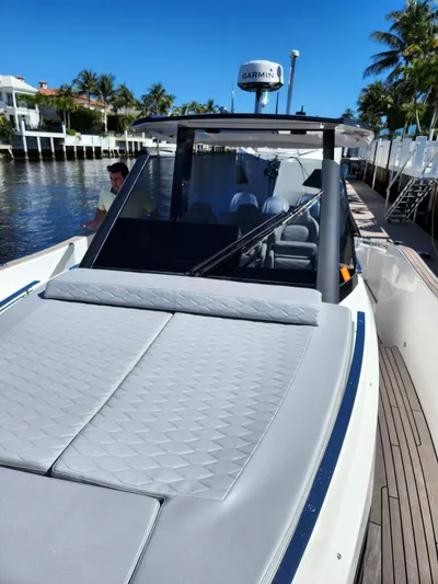 Astondoa 377 Yacht Photos Pics 