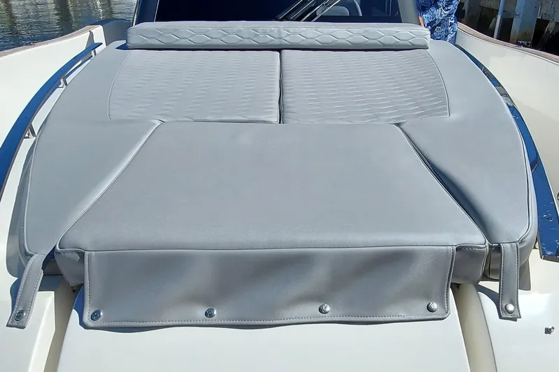 Astondoa 377 Yacht Photos Pics 