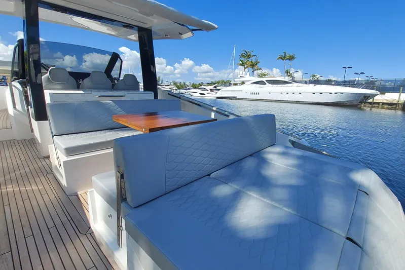 Astondoa 377 Yacht Photos Pics 