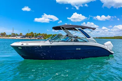 Sea Ray SDX 250 Outboard