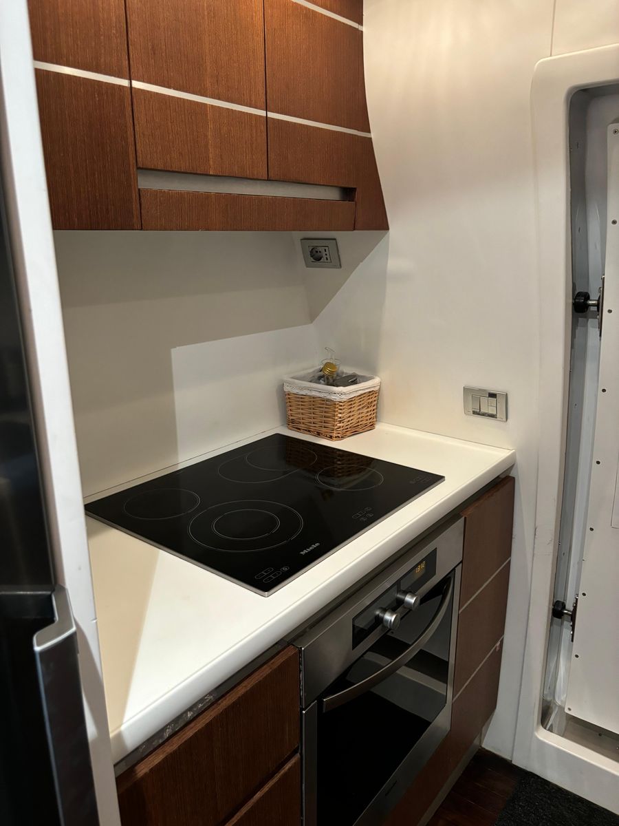 2006 Maiora 70 