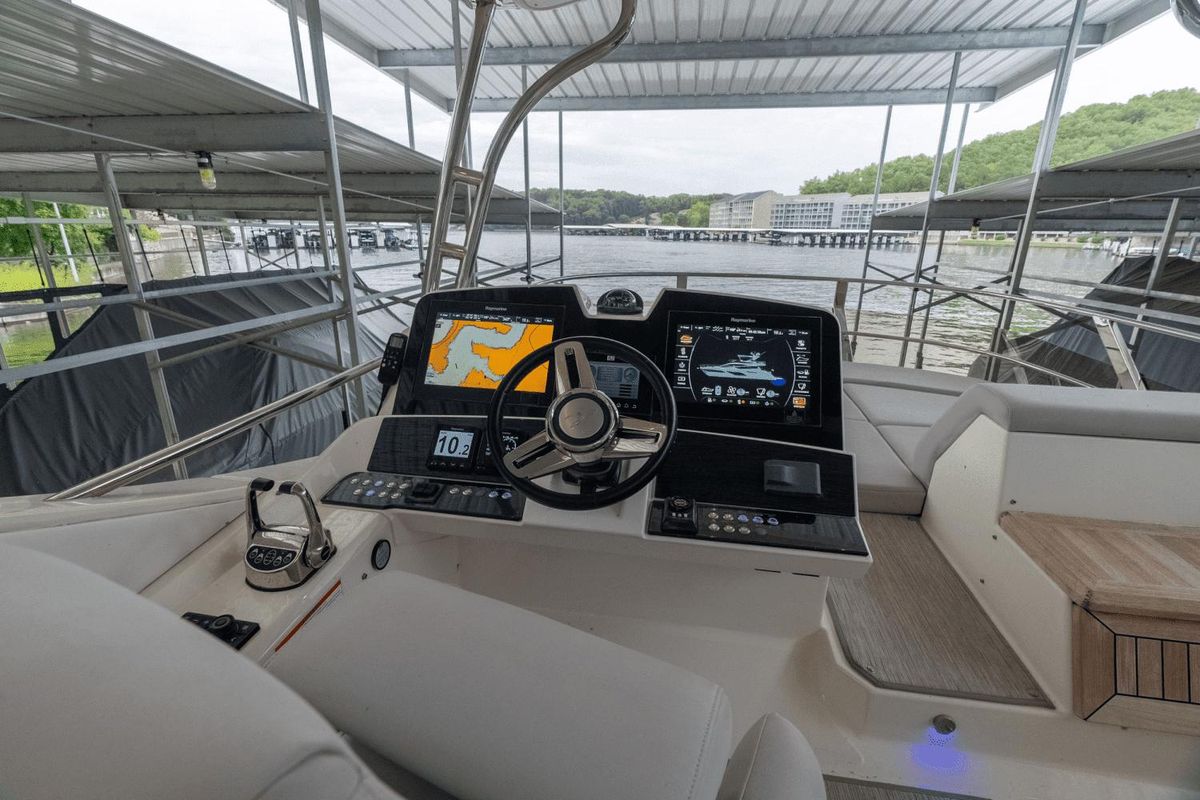 2018 Sea Ray 56 