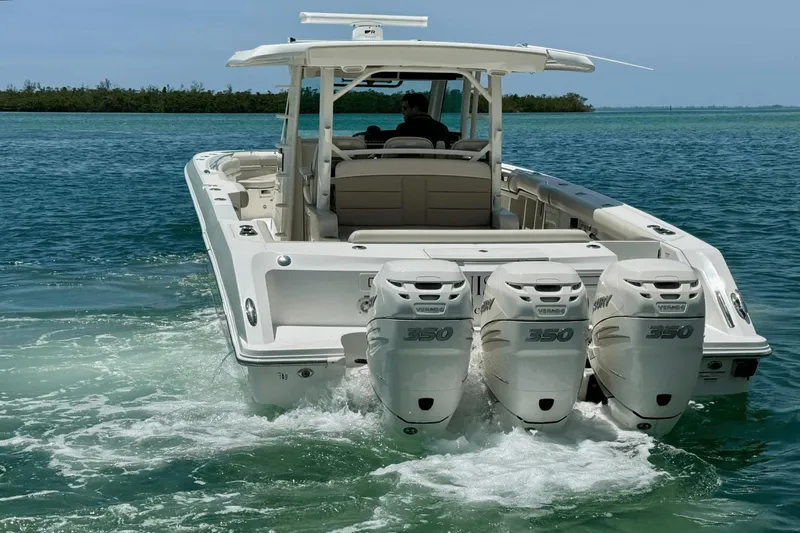 Innisfree Yacht Photos Pics 