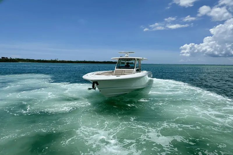 Innisfree Yacht Photos Pics 