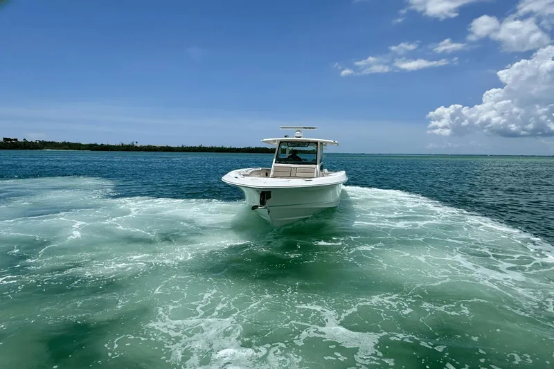 Innisfree Yacht Photos Pics 