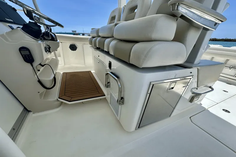 Innisfree Yacht Photos Pics 