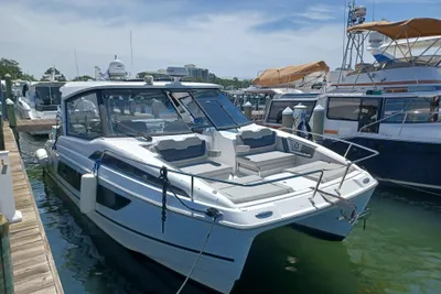 Aquila 36 Sport