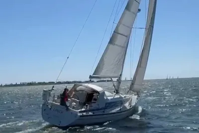 1998 Dehler 37 Cruising