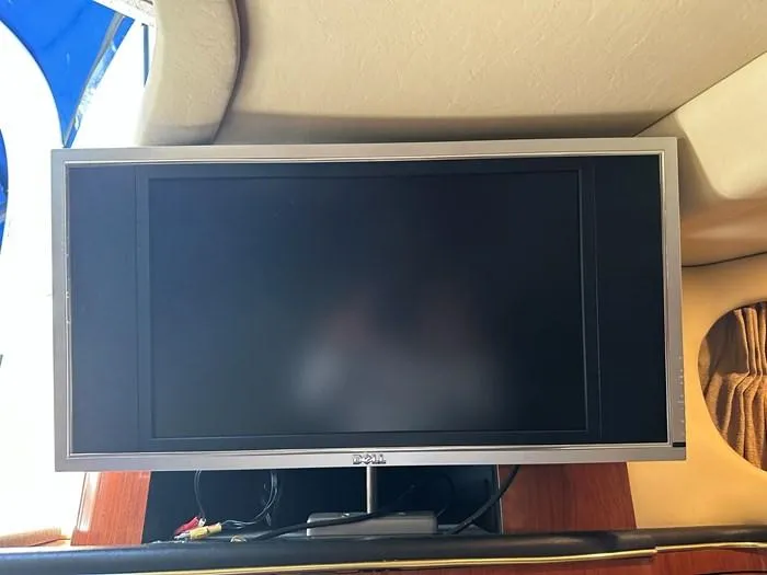  Yacht Photos Pics Flat-screen TV inside 2000 Sea Ray 410 Sundancer yacht cabin.