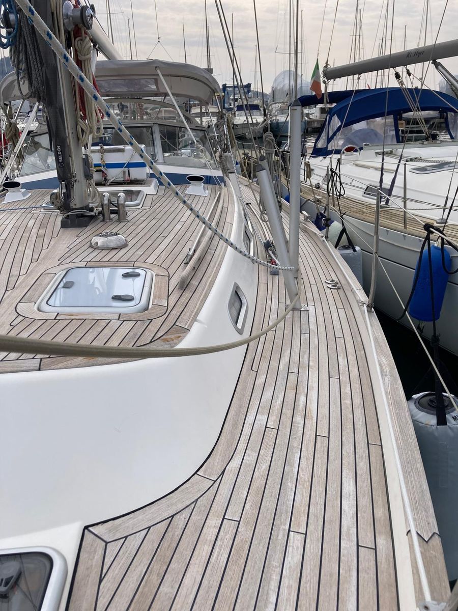 2008 Hallberg-Rassy 44 