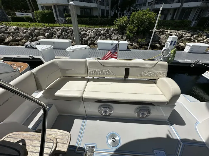 The Lopez Dream Two Yacht Photos Pics 2023 Regal 38 Fxo - Image 4