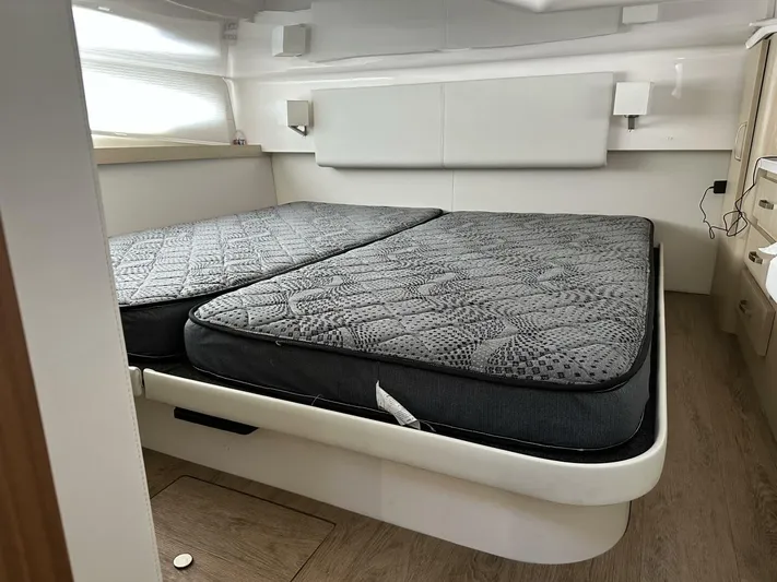 The Lopez Dream Two Yacht Photos Pics 2023 Regal 38 Fxo - Image 10