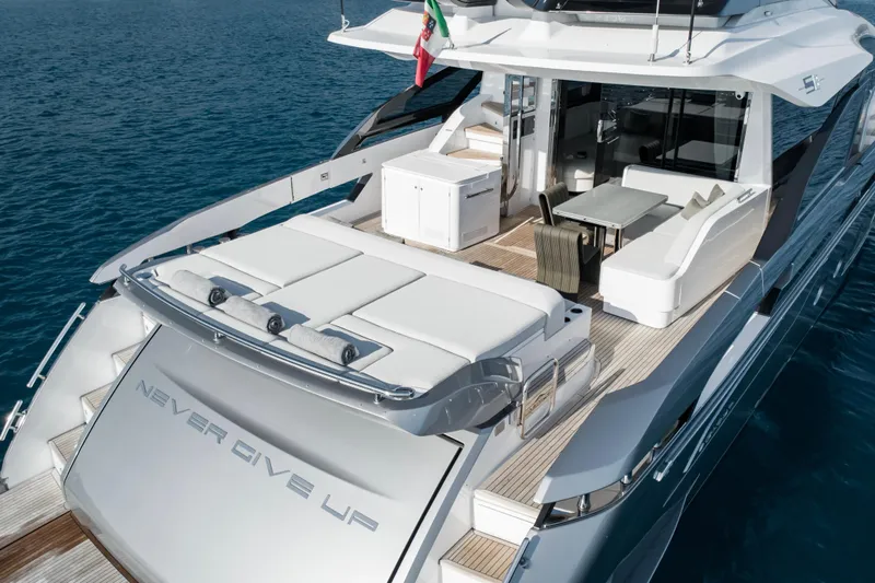 Never Give Up Yacht Photos Pics Main Deck Aft