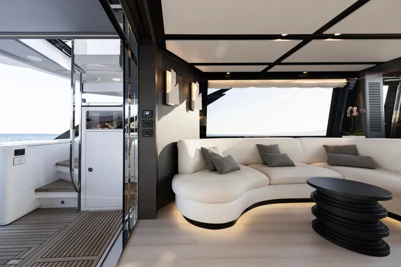 Never Give Up Yacht Photos Pics Salon