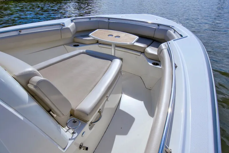 Best Opportunity Yacht Photos Pics 2017 Boston Whaler 280 Outrage boat interior with seating and table.