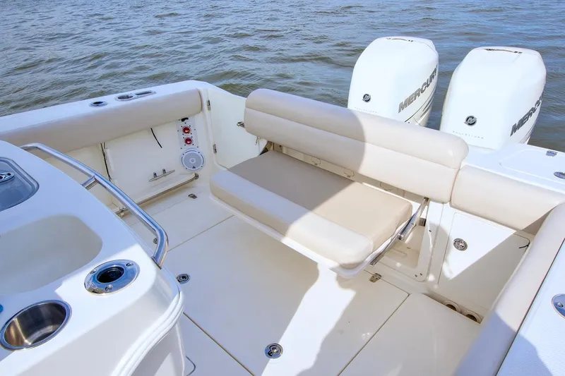 Best Opportunity Yacht Photos Pics 2017 Boston Whaler 280 Outrage boat with seating and twin Mercury engines.