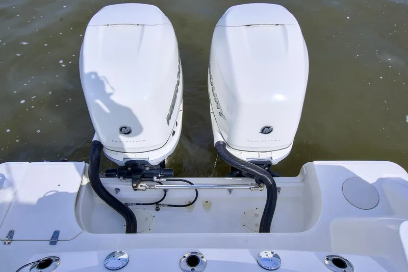 Best Opportunity Yacht Photos Pics 2017 Boston Whaler 280 Outrage twin outboard engines on water.