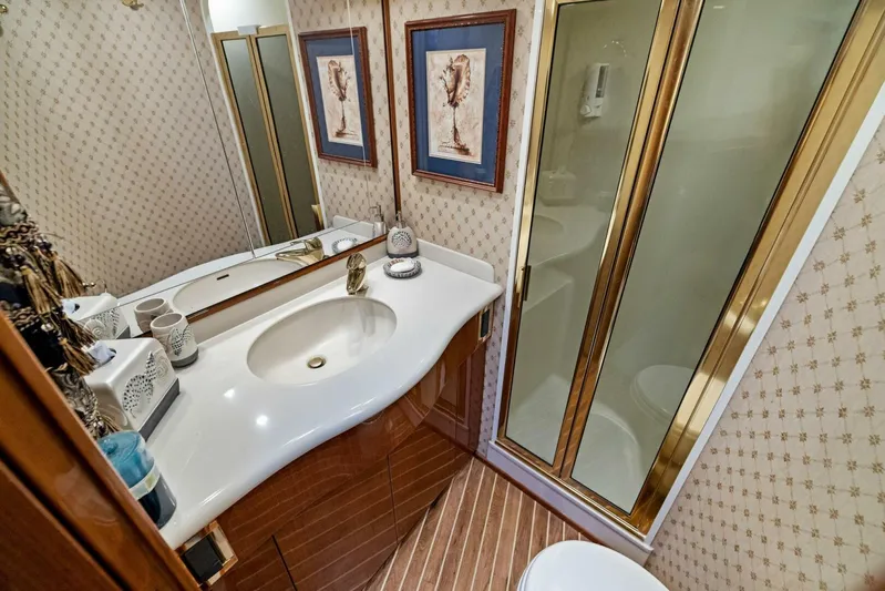 Easy Going Yacht Photos Pics 2005 Viking 52 Convertible 'Easy Going'